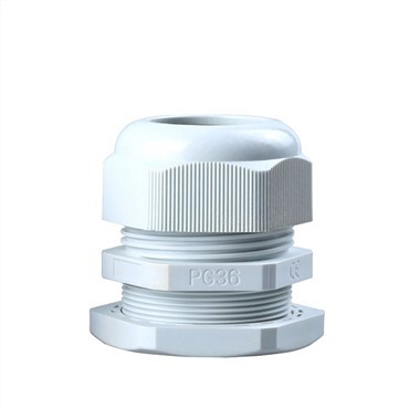 Sprieguma samazināšanas savienotājs PG36